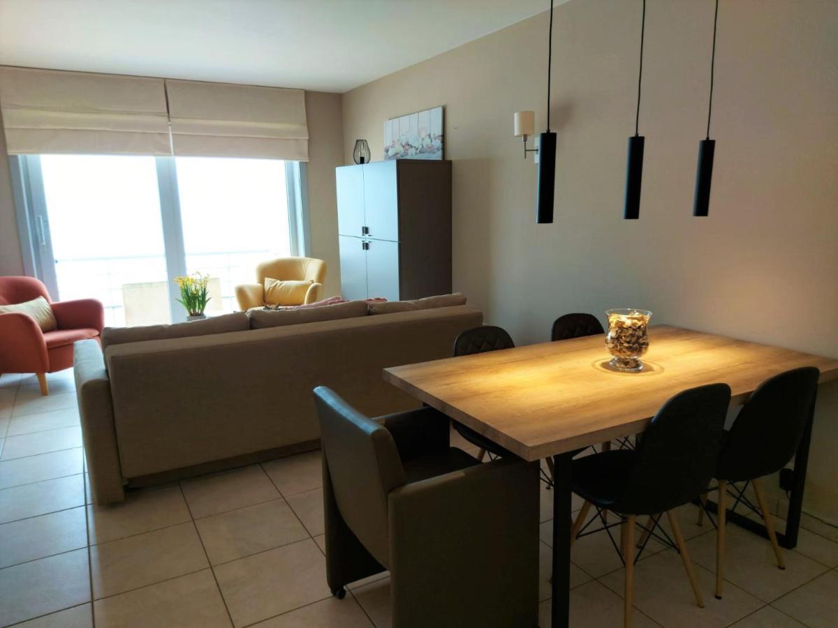 Appartement Met Zeezicht En Verwarmd Zwembad Οστένδη Εξωτερικό φωτογραφία