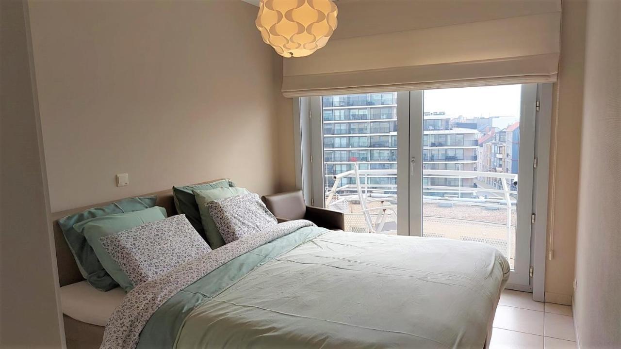Appartement Met Zeezicht En Verwarmd Zwembad Οστένδη Εξωτερικό φωτογραφία