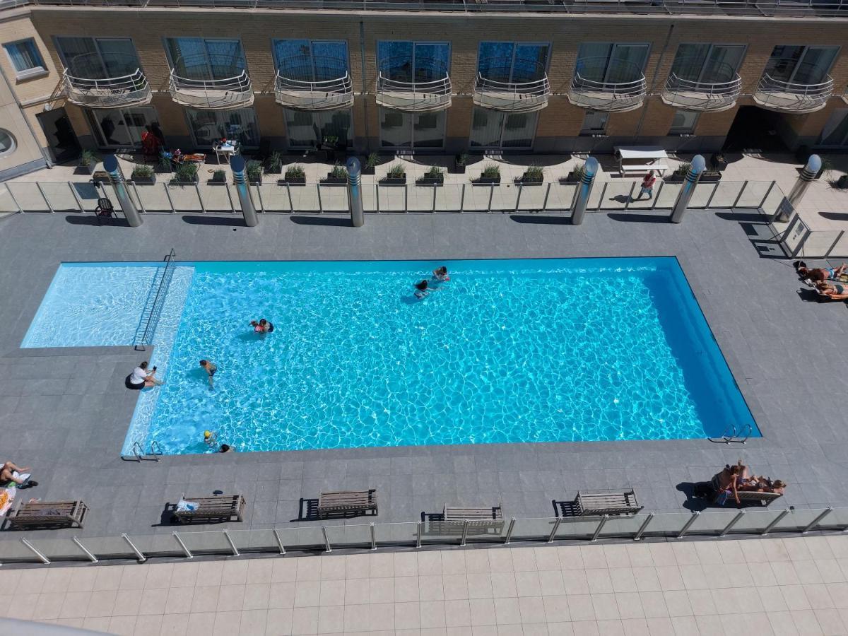 Appartement Met Zeezicht En Verwarmd Zwembad Οστένδη Εξωτερικό φωτογραφία